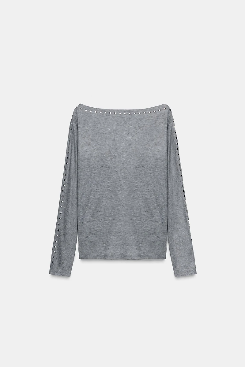 T-SHIRT À MANCHES CHAUVE-SOURIS AVEC CLOUS