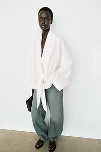 Flowing linen-blend shirt with tie detail