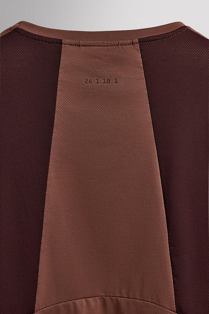 COLOR BLOCK TRAINING T-SHIRT