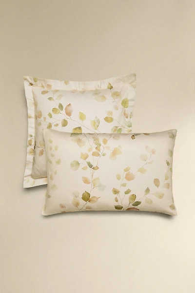 SATEEN PILLOWCASE WITH LEAF PRINT