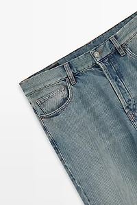 Straight-leg jeans