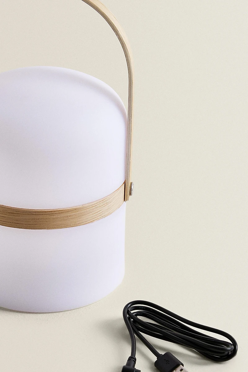 CORDLESS TABLE LAMP WITH HANDLE