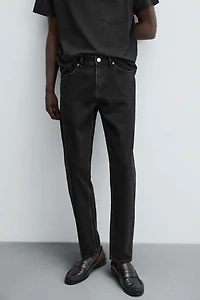 SLIM TAPERED FIT JEANS