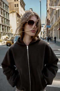 BLOUSON À CAPUCHE ET BAS ÉLASTIQUE