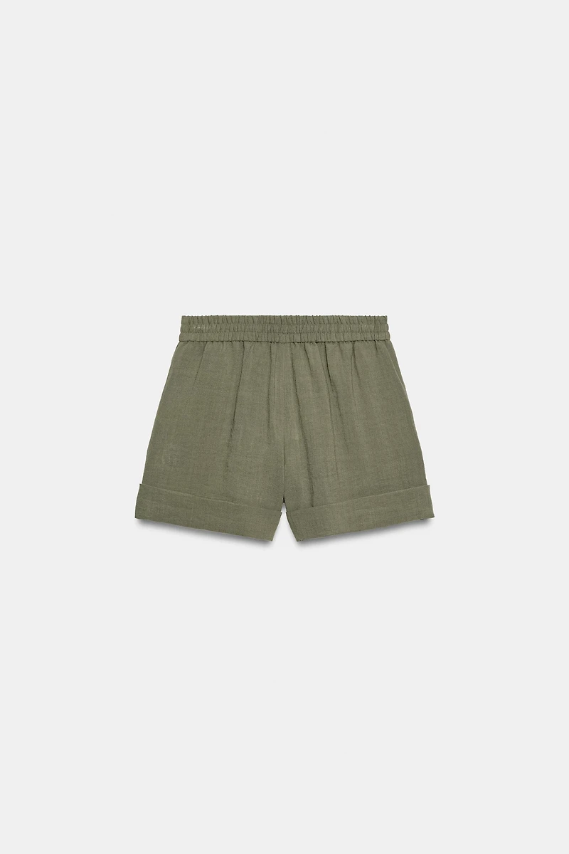 CUFFED HEM SHORTS