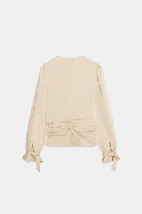 BLOUSE AJUSTÉE EFFET FROISSÉ