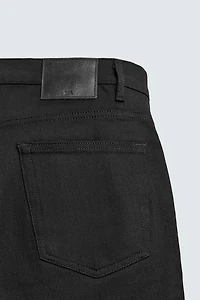 COMFORT SLIM FIT JEANS