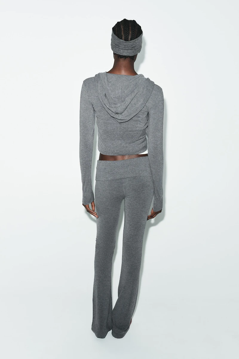 PANTALON FLARE SANS COUTURE