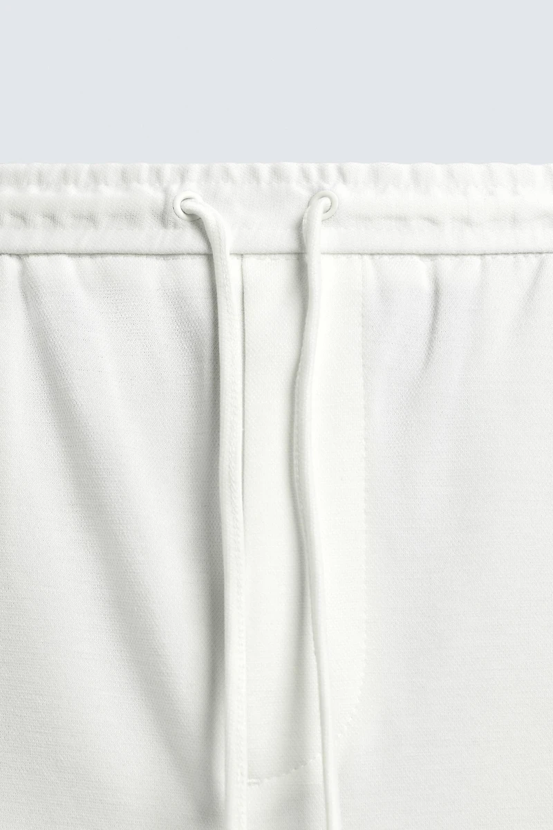 SHORT REGULAR FIT CONFORT