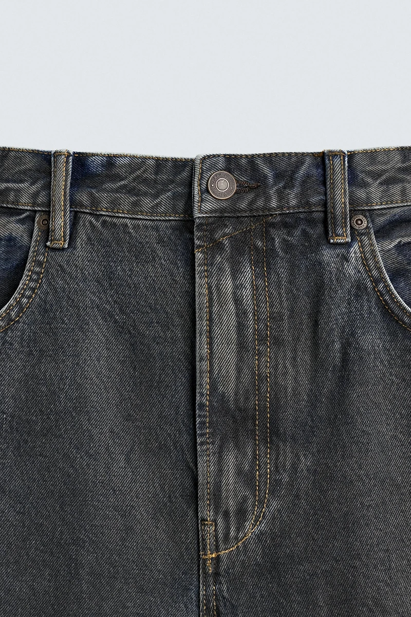 WAXED EFFECT BAGGY FIT JEANS