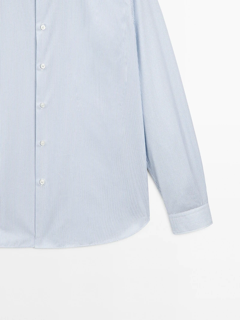 Slim fit striped shirt