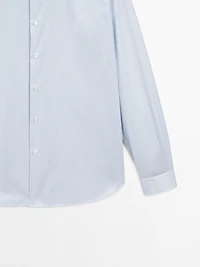 Slim fit striped shirt