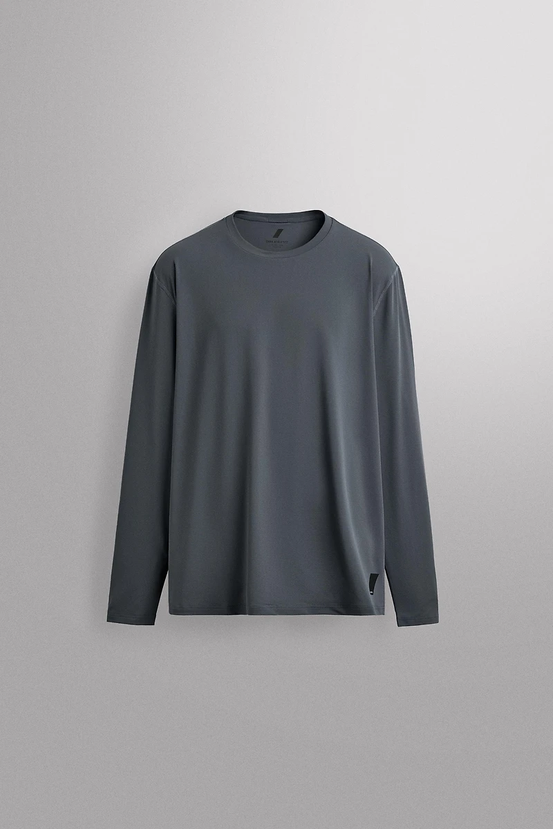 BASIC LONG SLEEVE TECHNICAL T-SHIRT