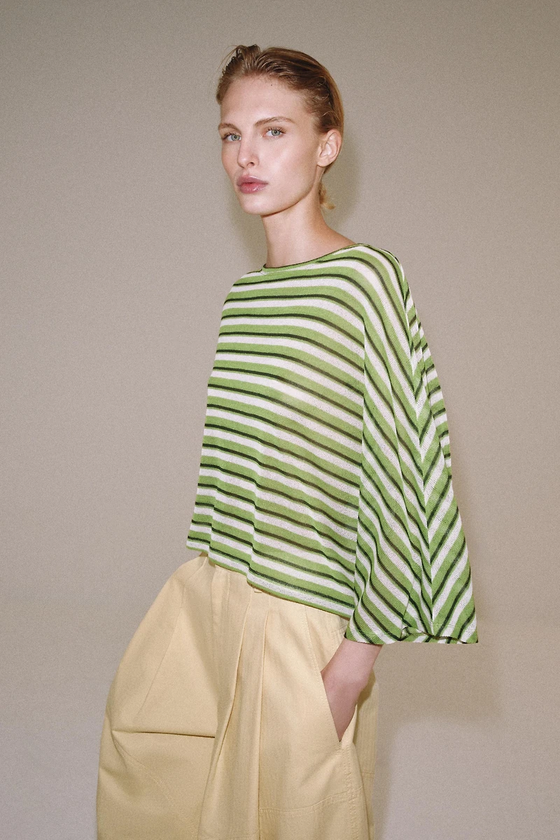 RUSTIC STRIPED CAPE T-SHIRT