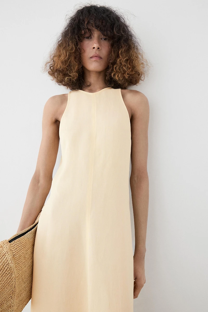 Robe midi fluide à encolure américaine en lin