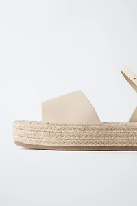 SANDALES EN JUTE