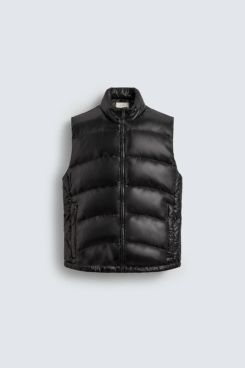 80% DOWN - 20% FEATHER WATER REPELLENT QUILTED VEST ORIGINS