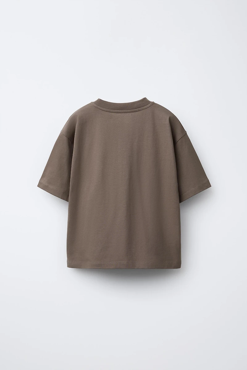EYELET STAR T-SHIRT