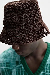 CROCHET BUCKET HAT
