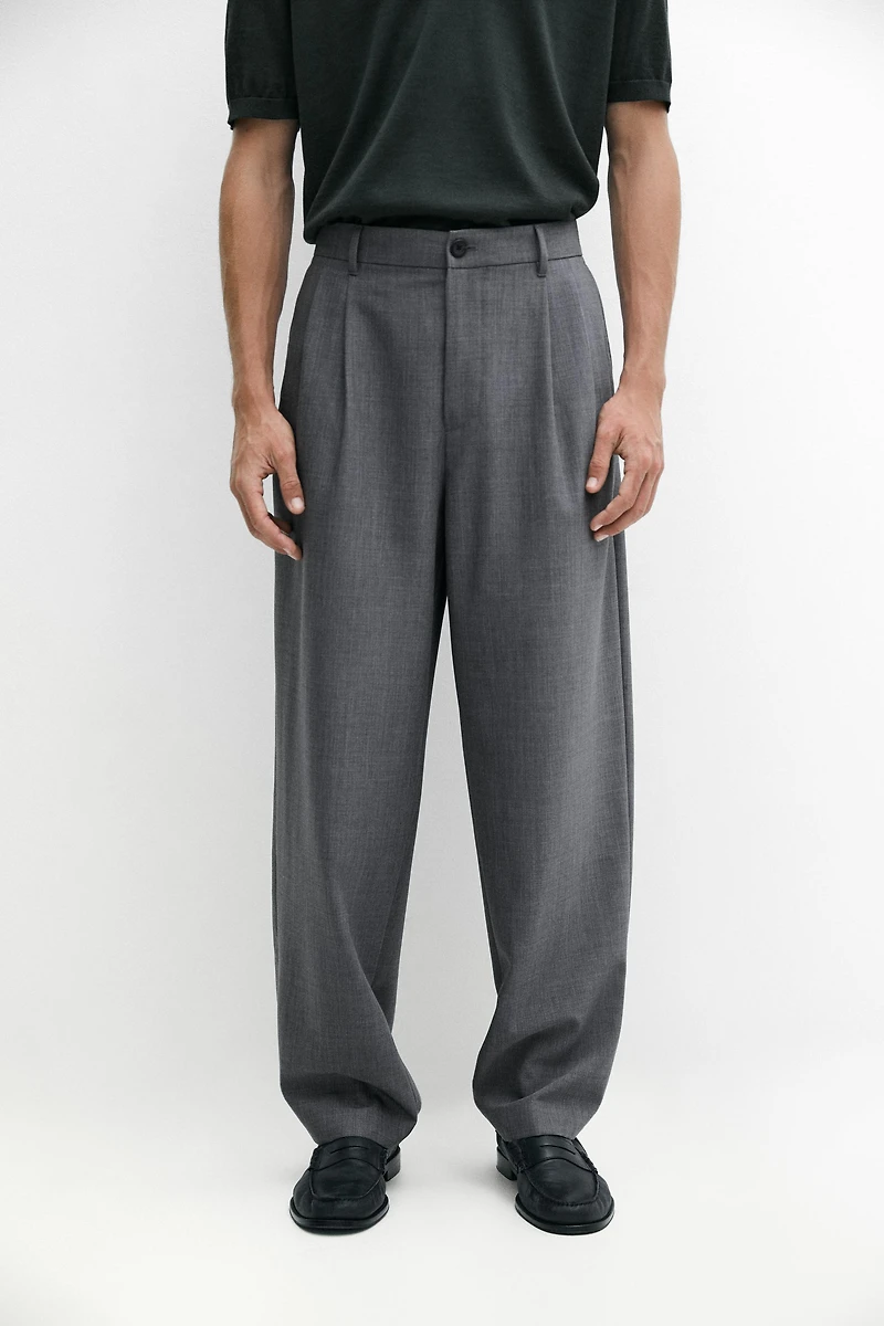Relaxed fit cool wool darted pants