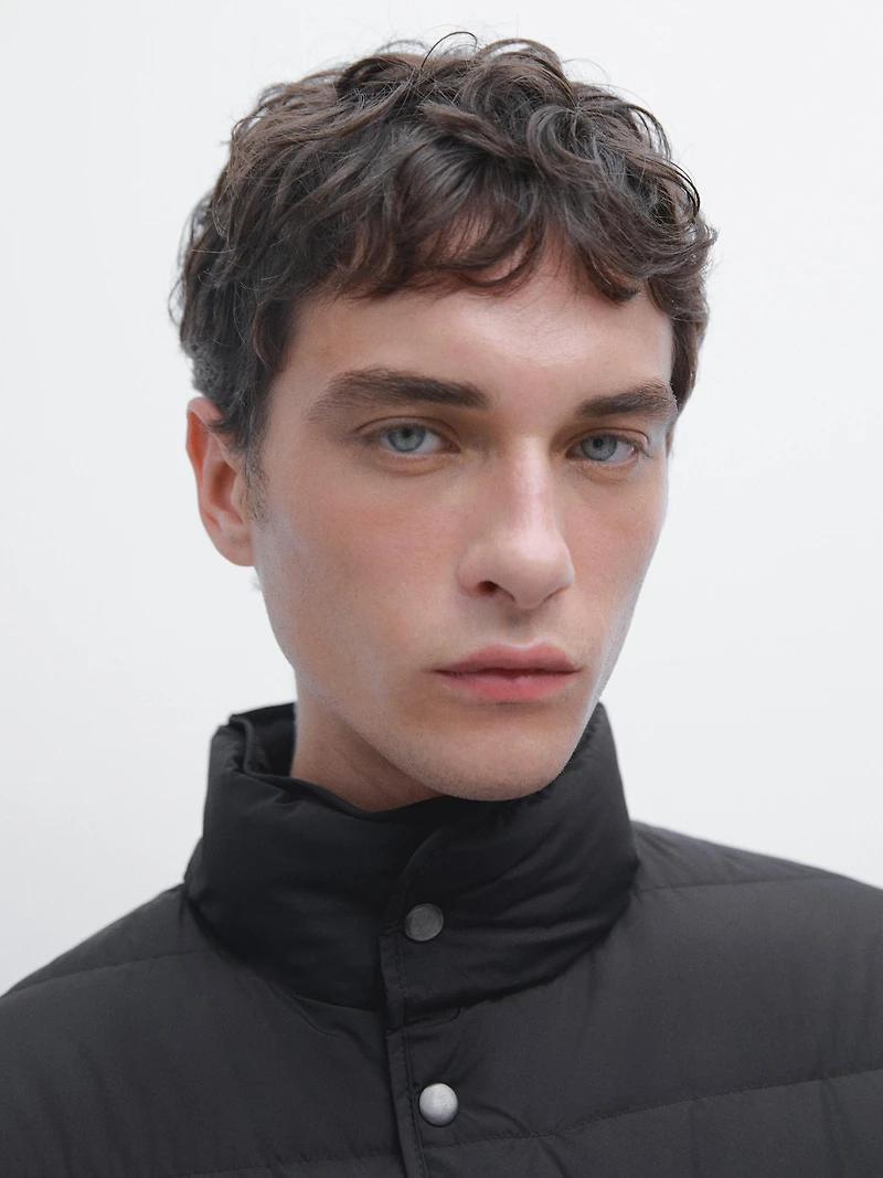 Water-repellent puffer jacket with down blend