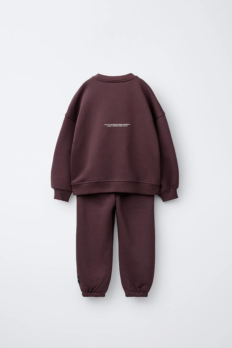 TEXT SWEATSHIRT AND JOGGER SET