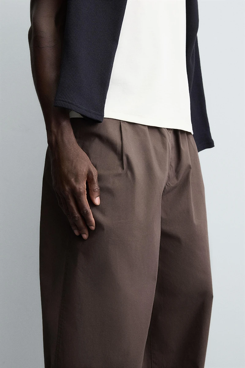 PANTALON BALLON À PLIS