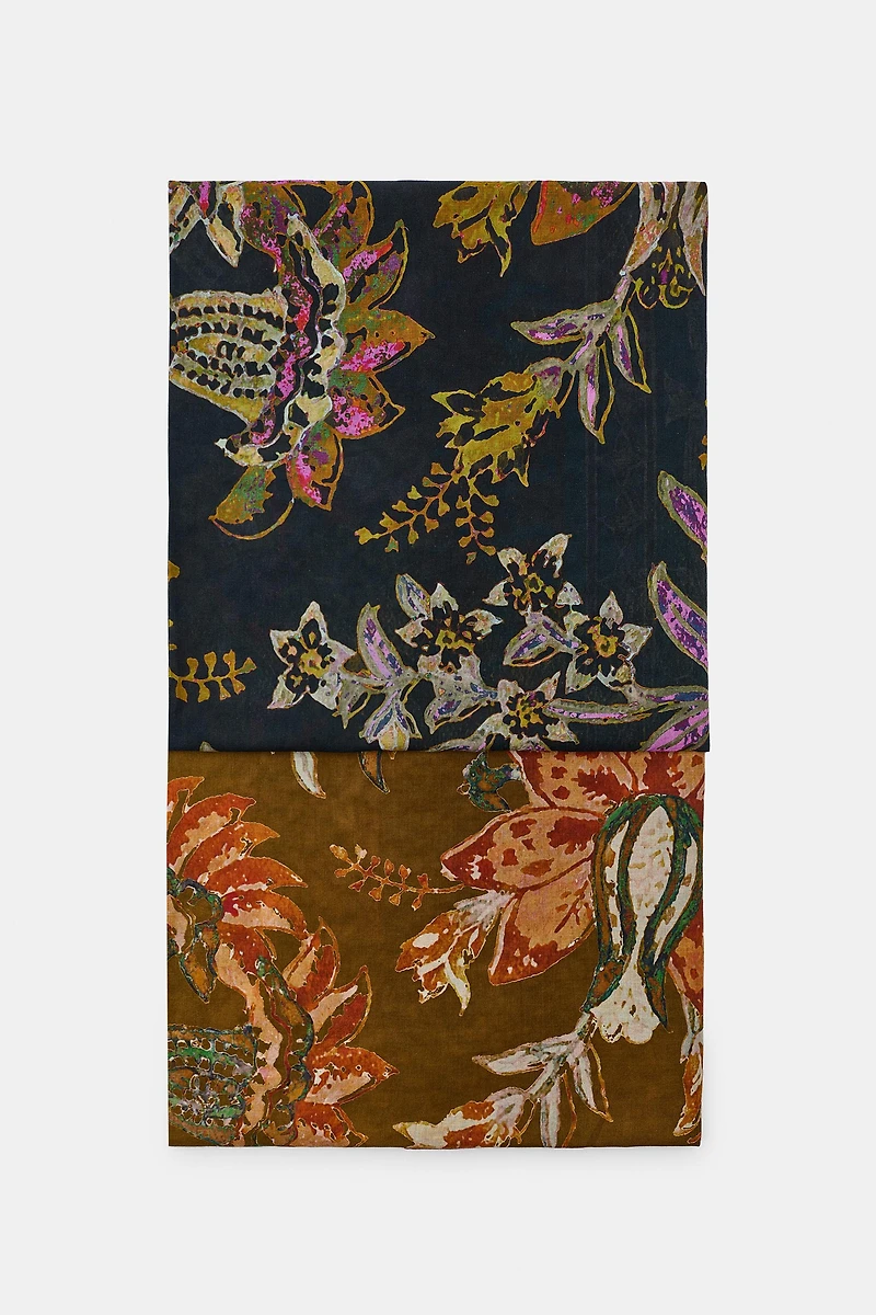 PAISLEY PRINT SCARF