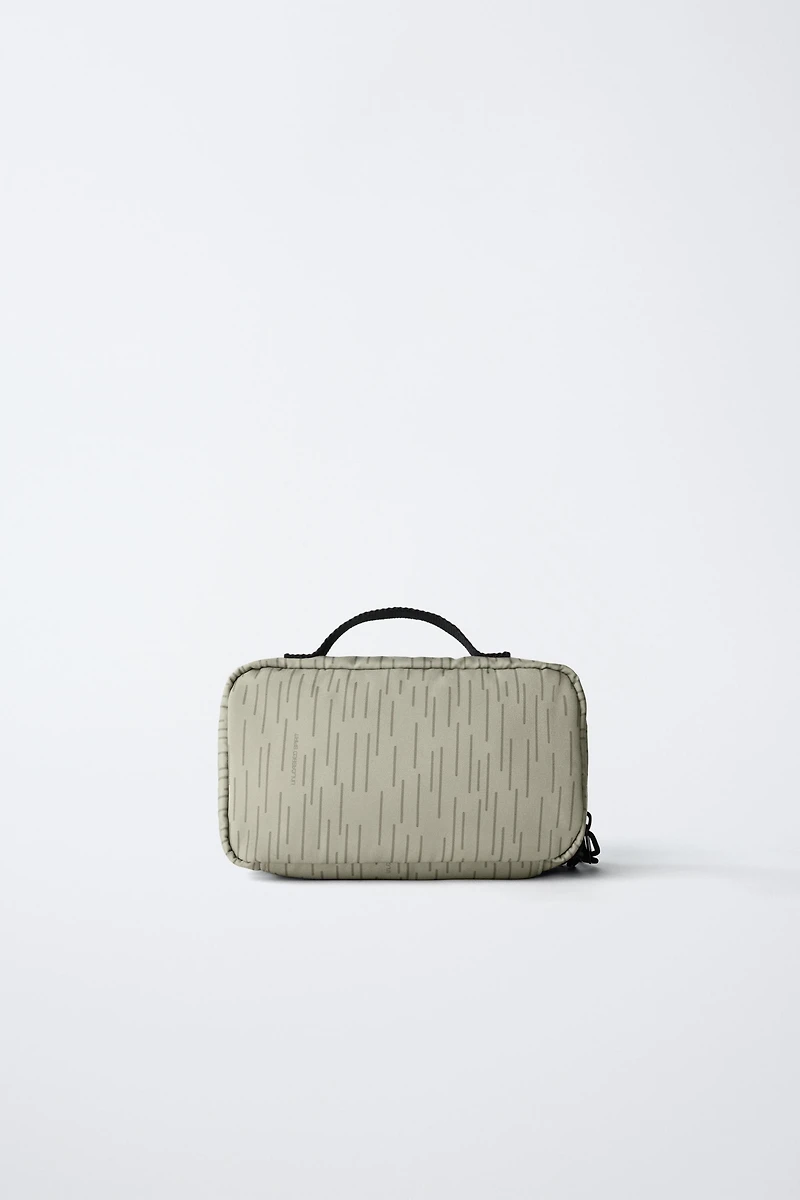 EXPLORER TOILETRY BAG