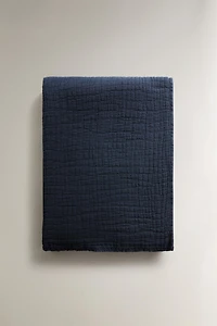 TEXTURED JACQUARD BLANKET