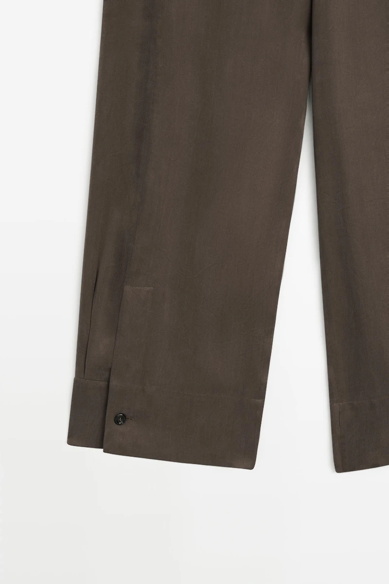 Pantalon fluide bas boutonné ensemble