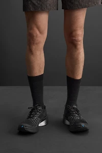 LONG DISTANCE RUNNING SNEAKERS