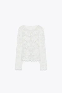 EMBROIDERED LACE TOP