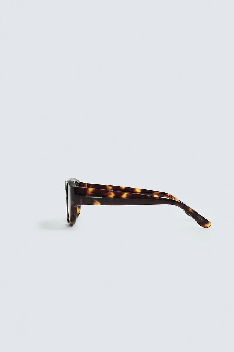 SQUARE SUNGLASSES