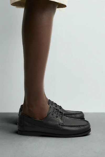 LEATHER DECK SHOES
