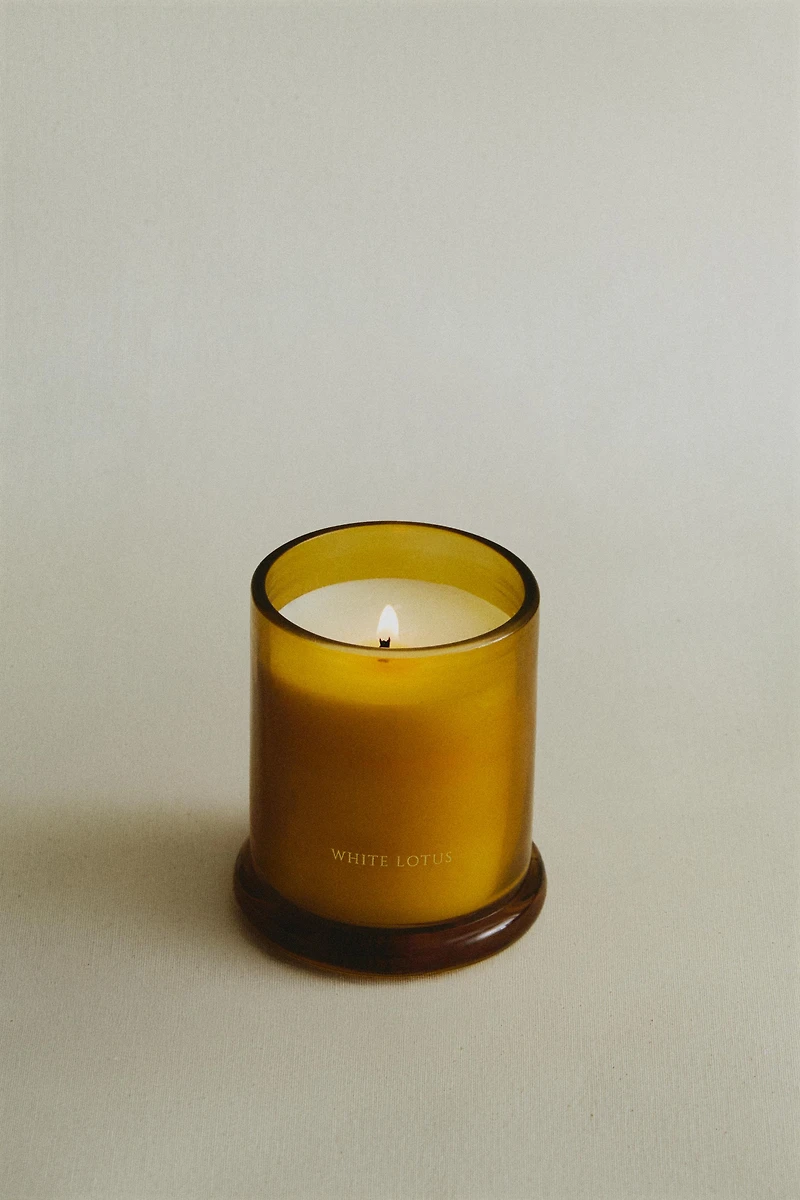 G) WHITE LOTUS SCENTED CANDLE