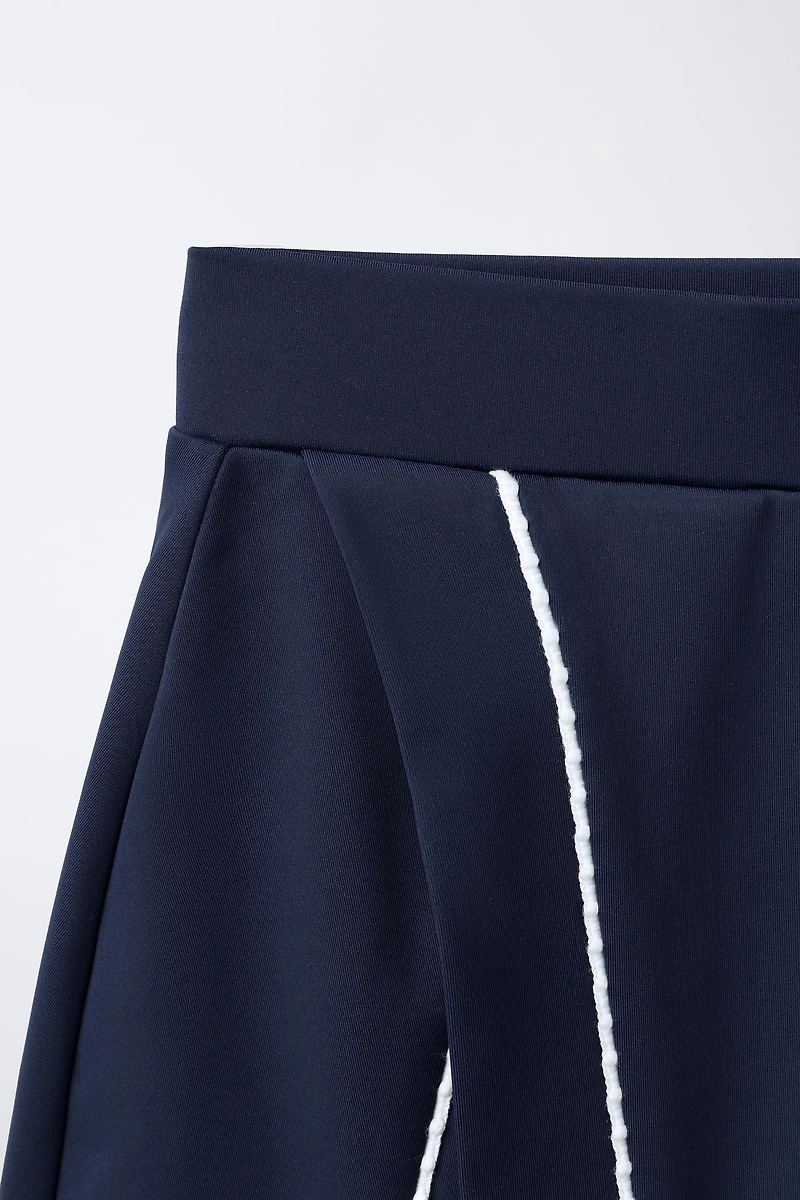 SPORTY SKORT