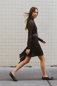 LEATHER LACE-UP BALLET FLATS