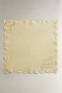 EMBROIDERED LINEN NAPKINS (PACK OF 2)