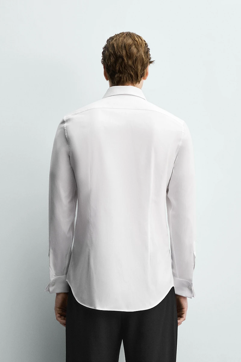 CHEMISE SLIM À POIGNETS MOUSQUETAIRES