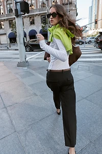 BELTED PLEATED PANTS
