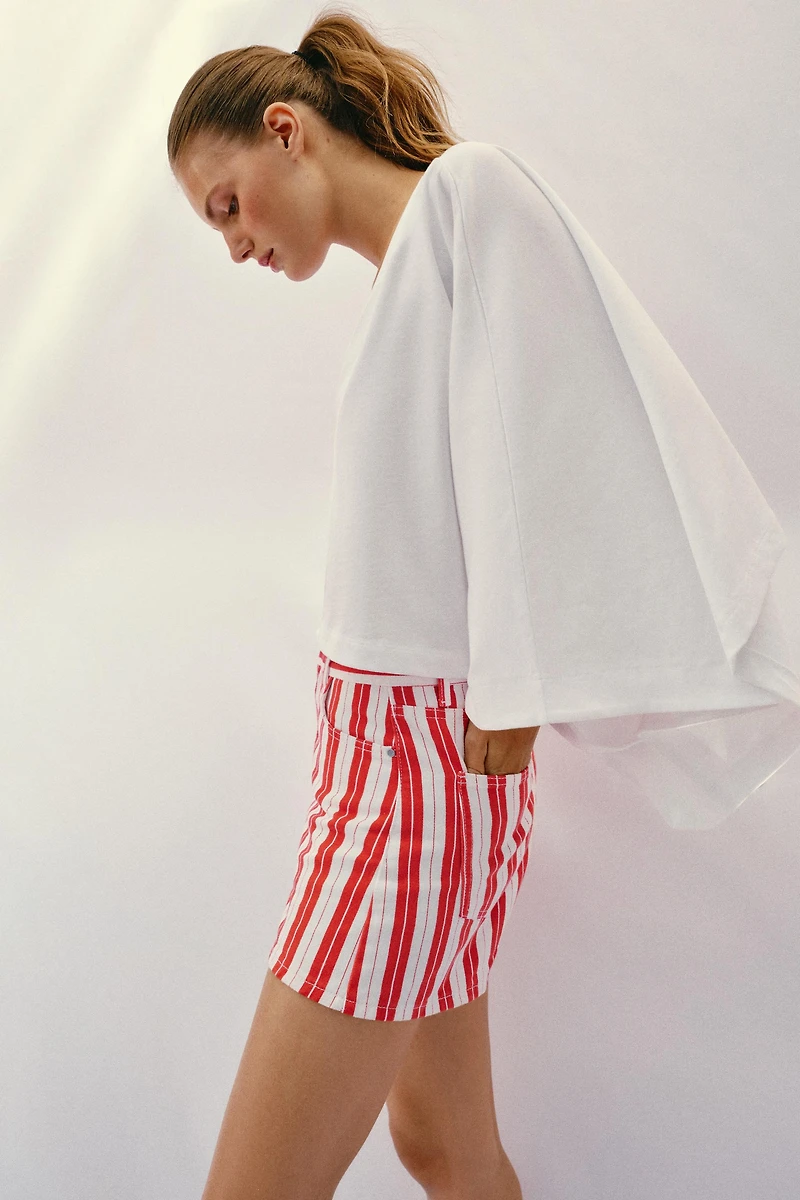 SHORT MOM FIT RAYURES