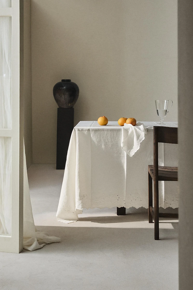 NAPPE LIN BRODERIE FLORALE