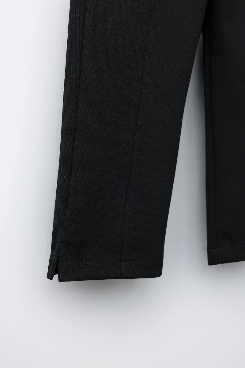 VENTED CAPRI PANTS