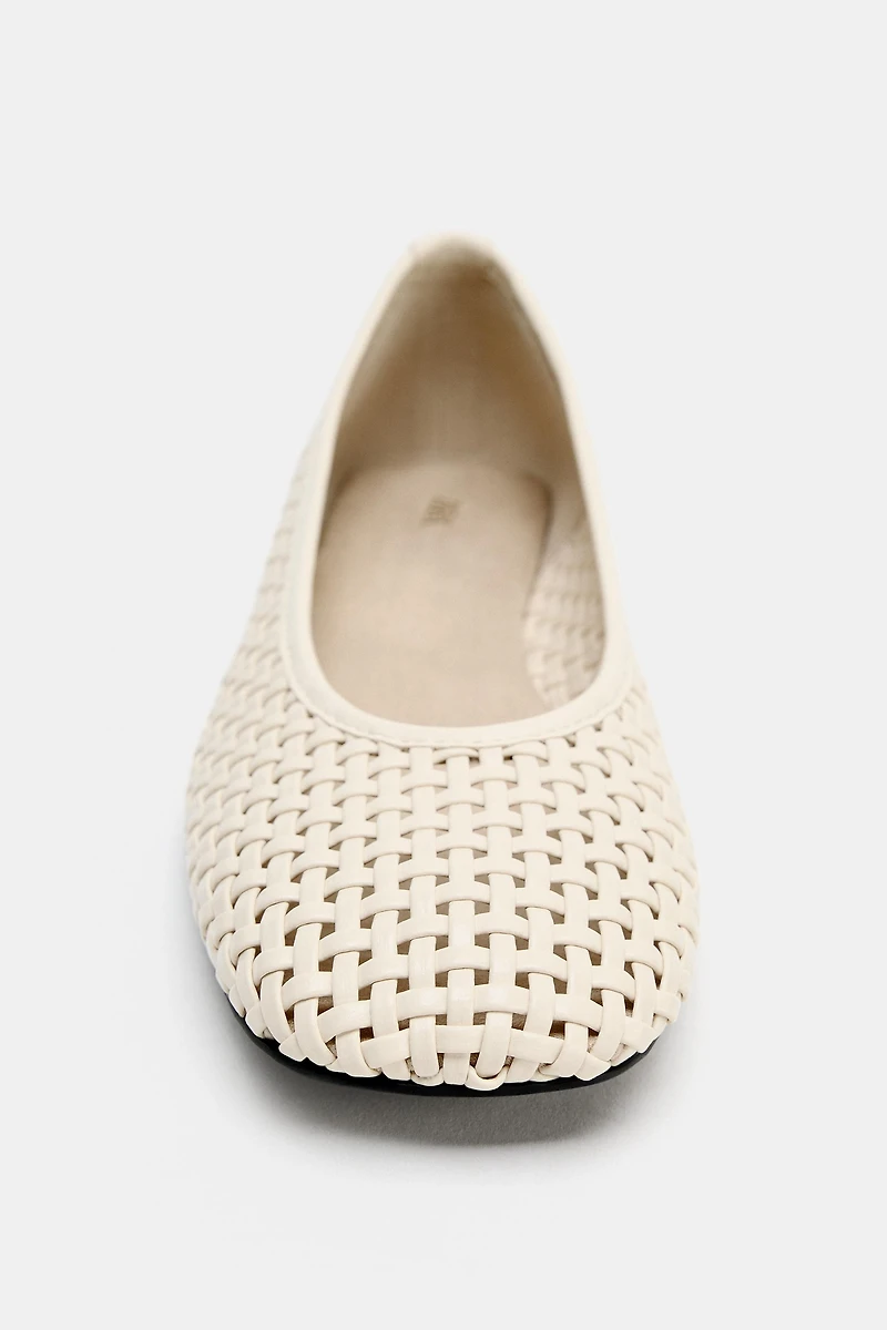 BALLERINES EN TISSU TRESSÉ