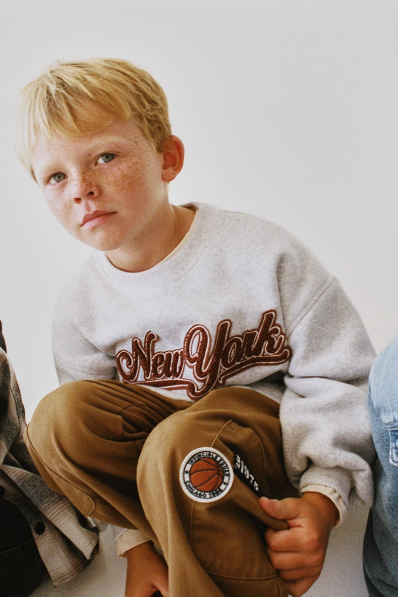 EMBROIDERED TERRY TEXT SWEATSHIRT