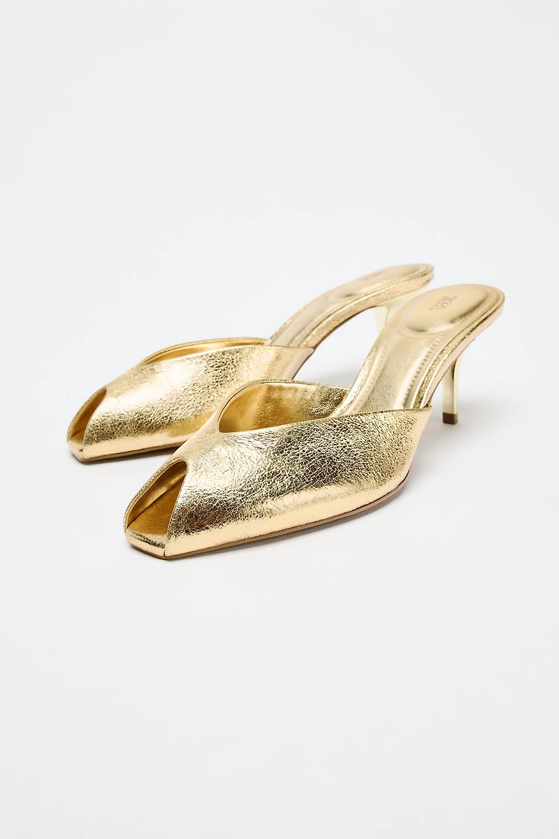 METALLIC EFFECT SANDALS