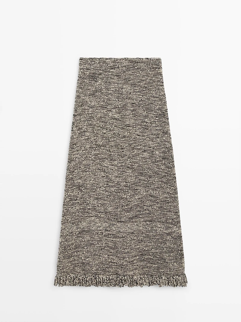 Total look knit skirt with fringing
