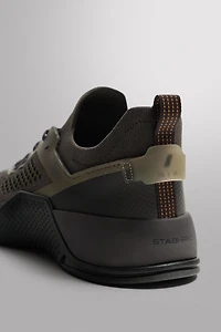 TRAINING SNEAKERS