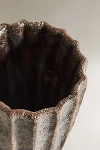 TERRACOTTA RAISED DESIGN TOOTHBRUSH HOLDER